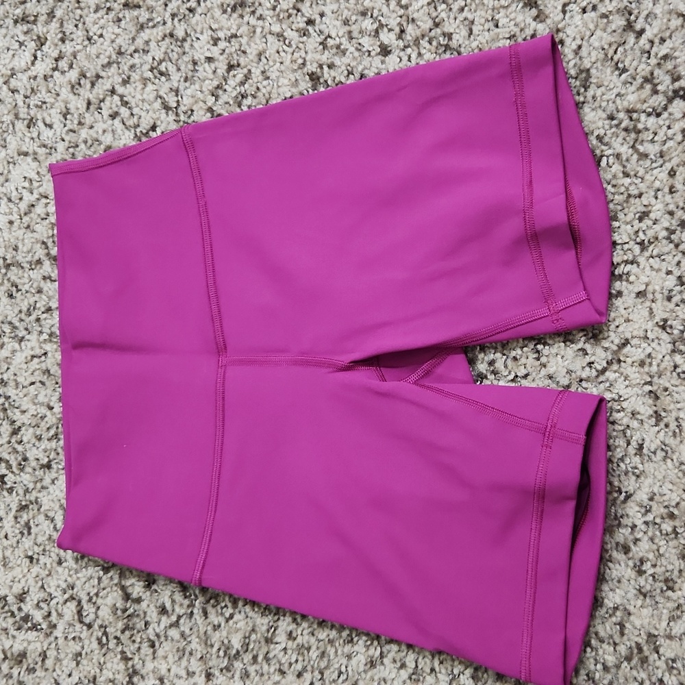 Lululemon Wonder Train high rise short